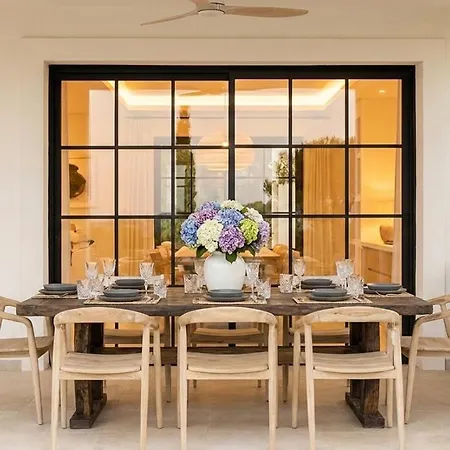 Golondrinas Completly New 20 Minutes Walk Calm Area High Comodity And Decoration Villa Sitges