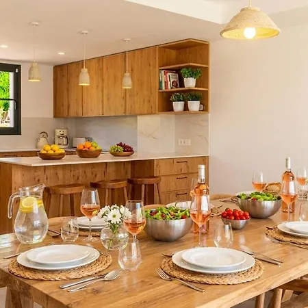 Villa Golondrinas Completly New 20 Minutes Walk Calm Area High Comodity And Decoration Sitges